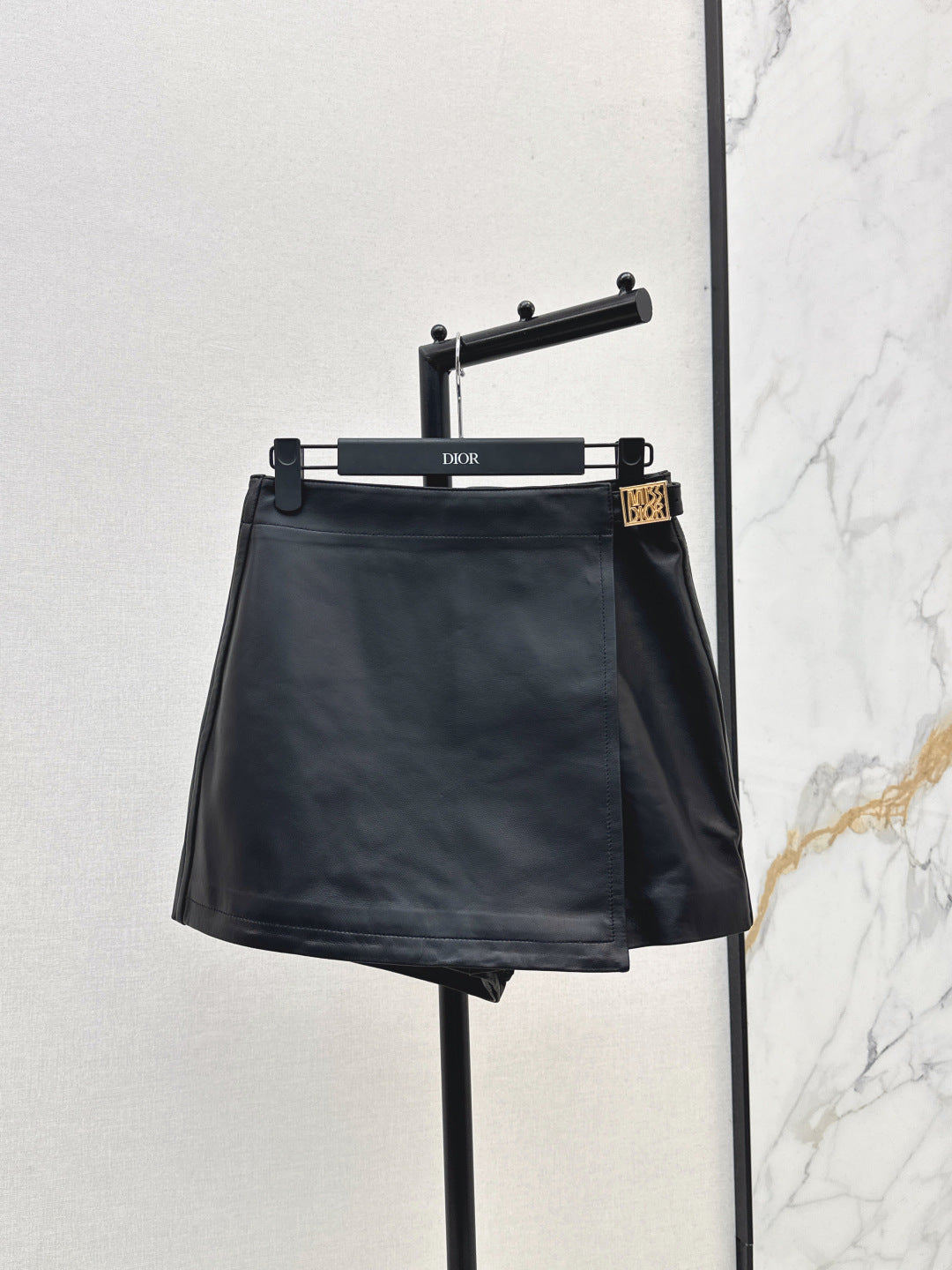 CD 25fw leather skirt