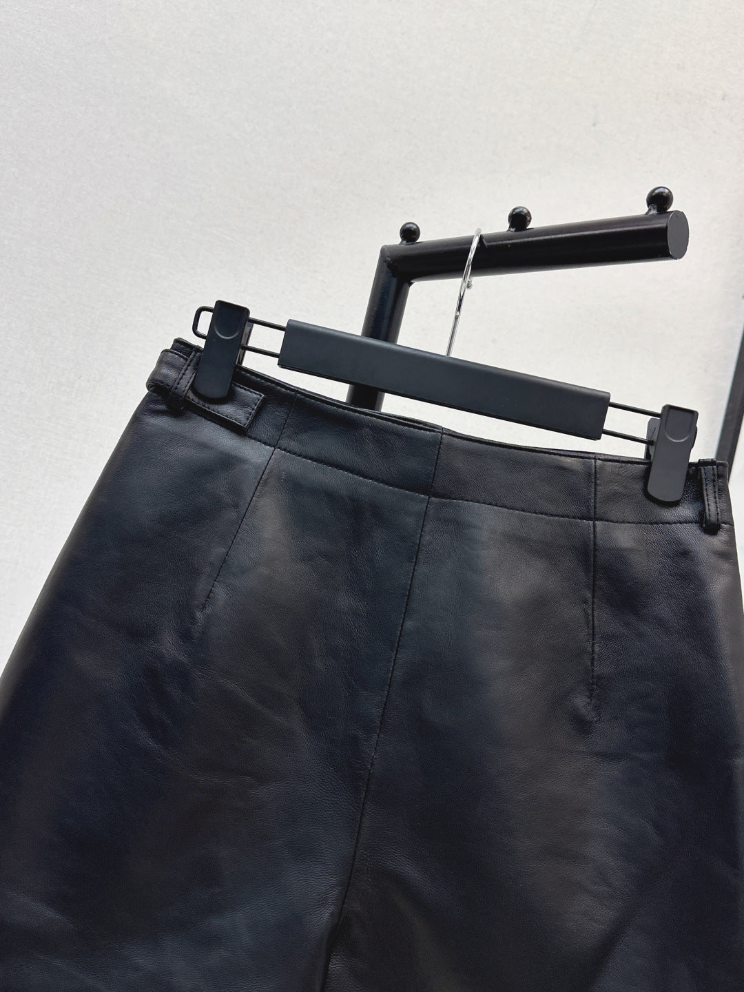 CD 25fw leather skirt