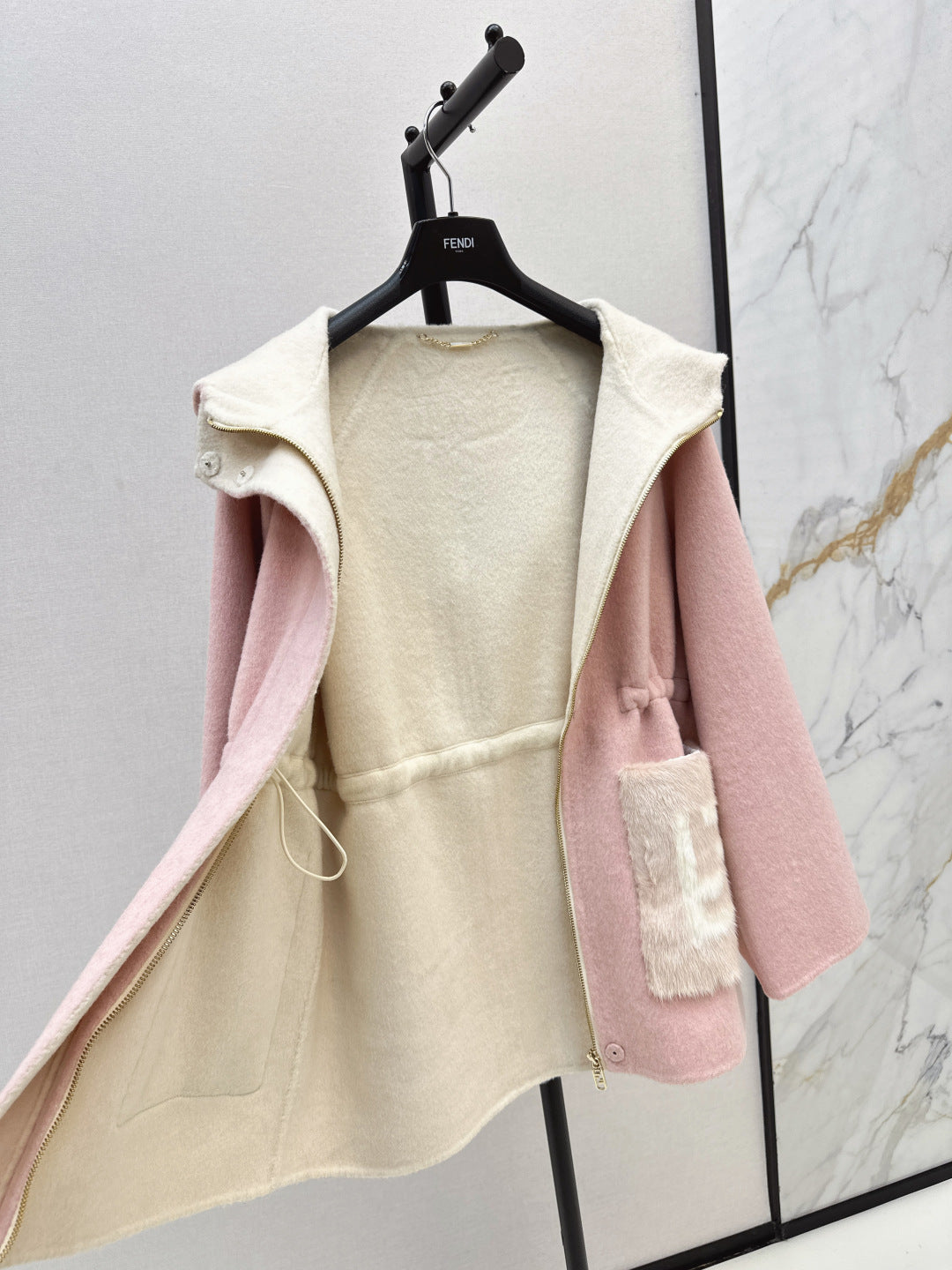 Fend 25fw hooded coat