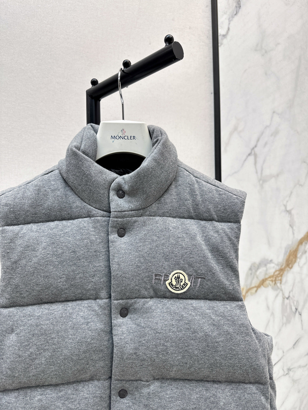 Monc  25fw vest jacket
