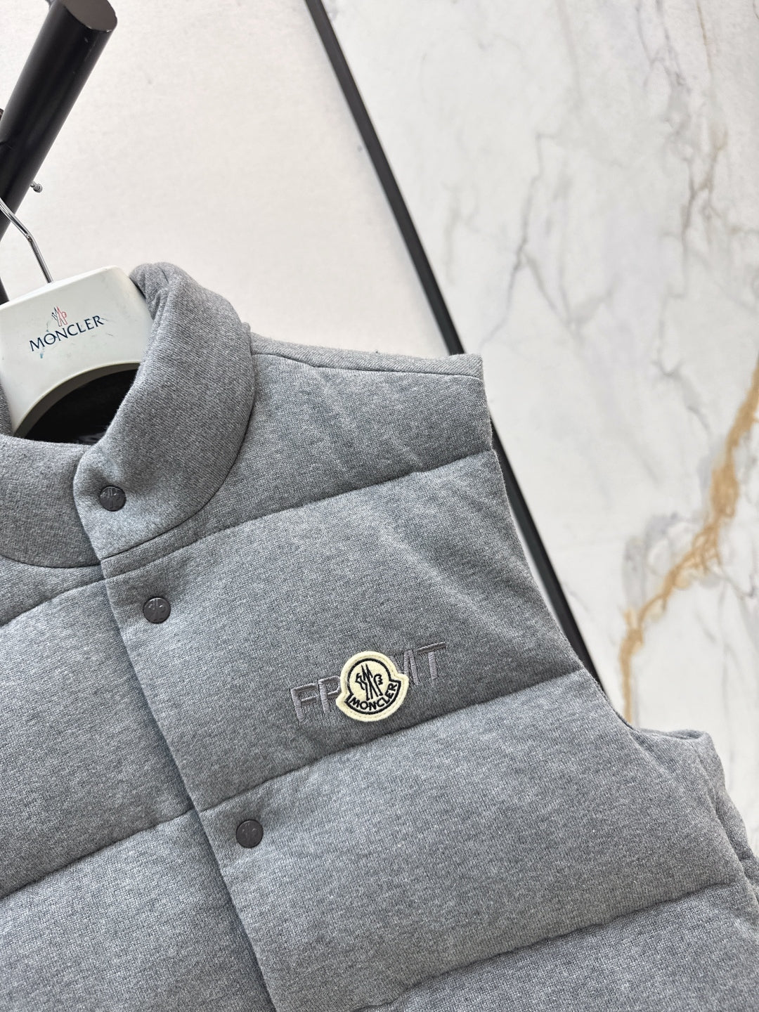 Monc  25fw vest jacket
