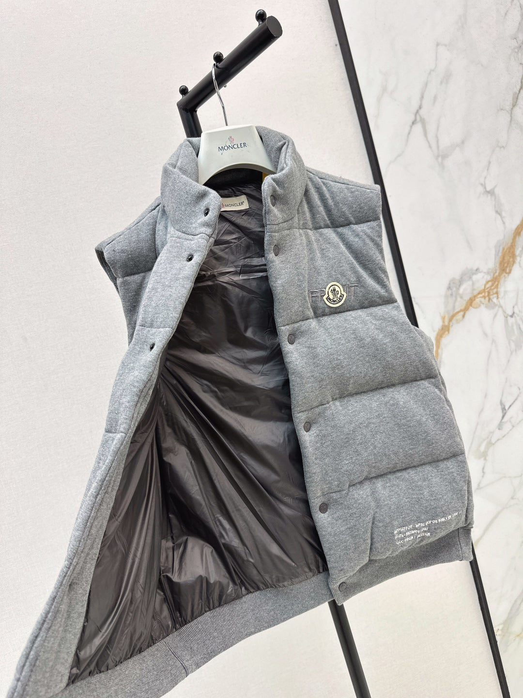 Monc  25fw vest jacket