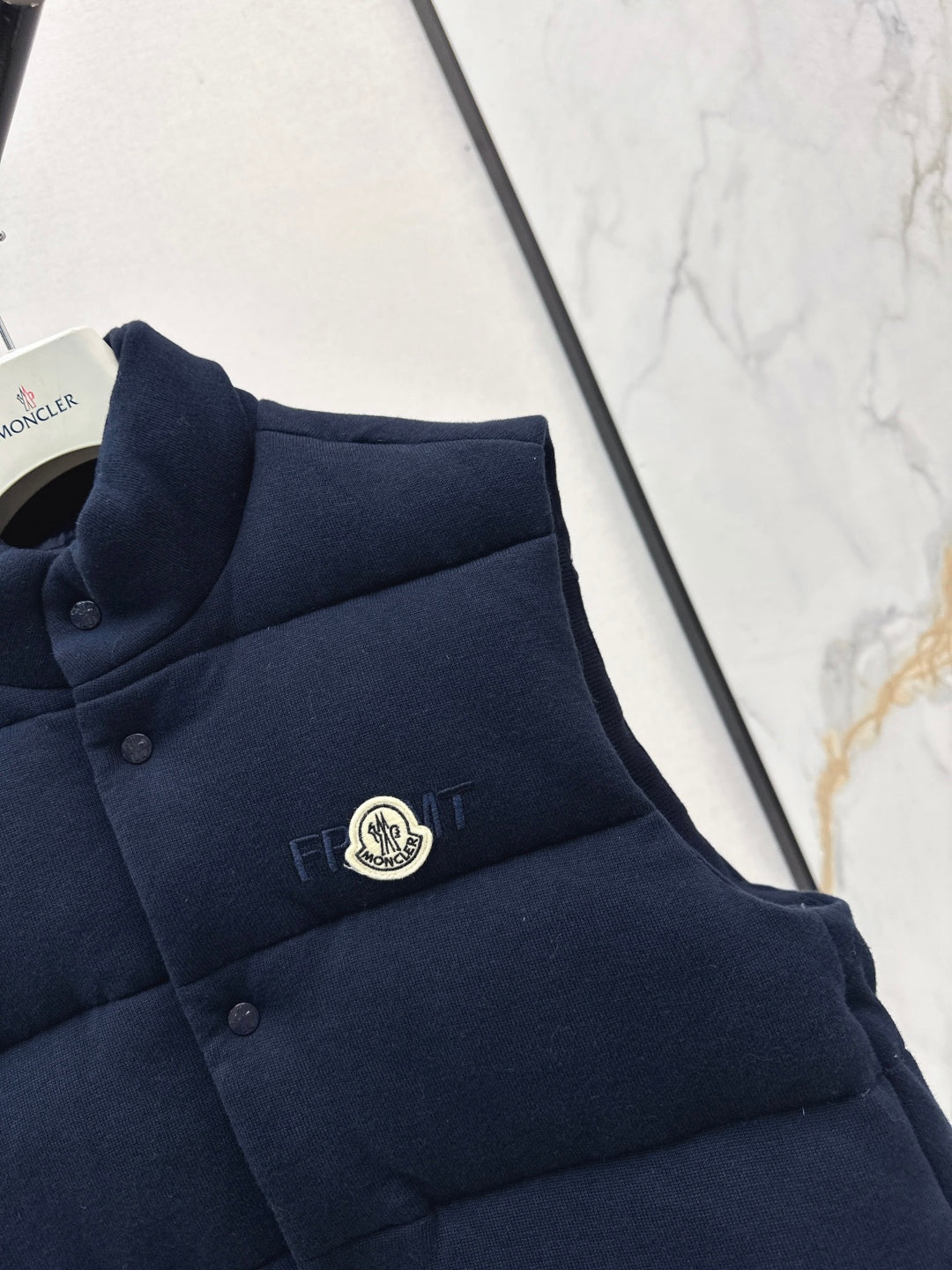 Monc  25fw vest jacket