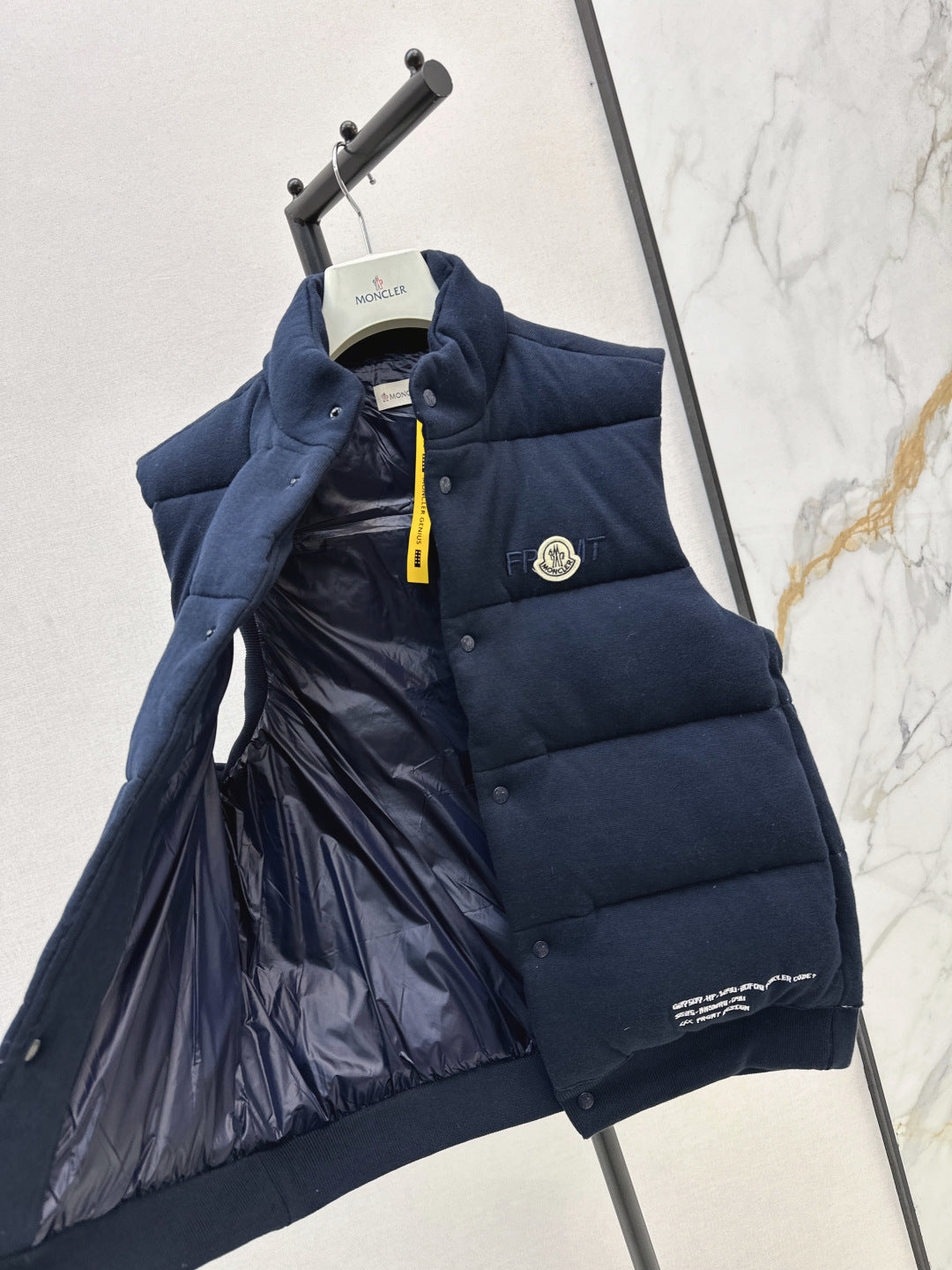 Monc  25fw vest jacket
