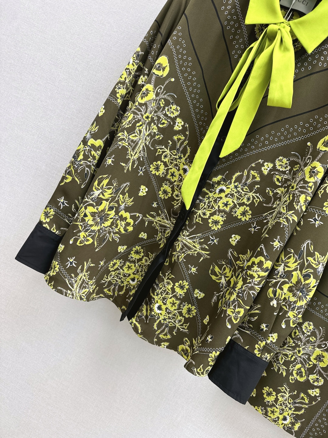 Guc 25fw floral shirt