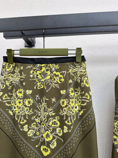 Guc 25fw floral skirt
