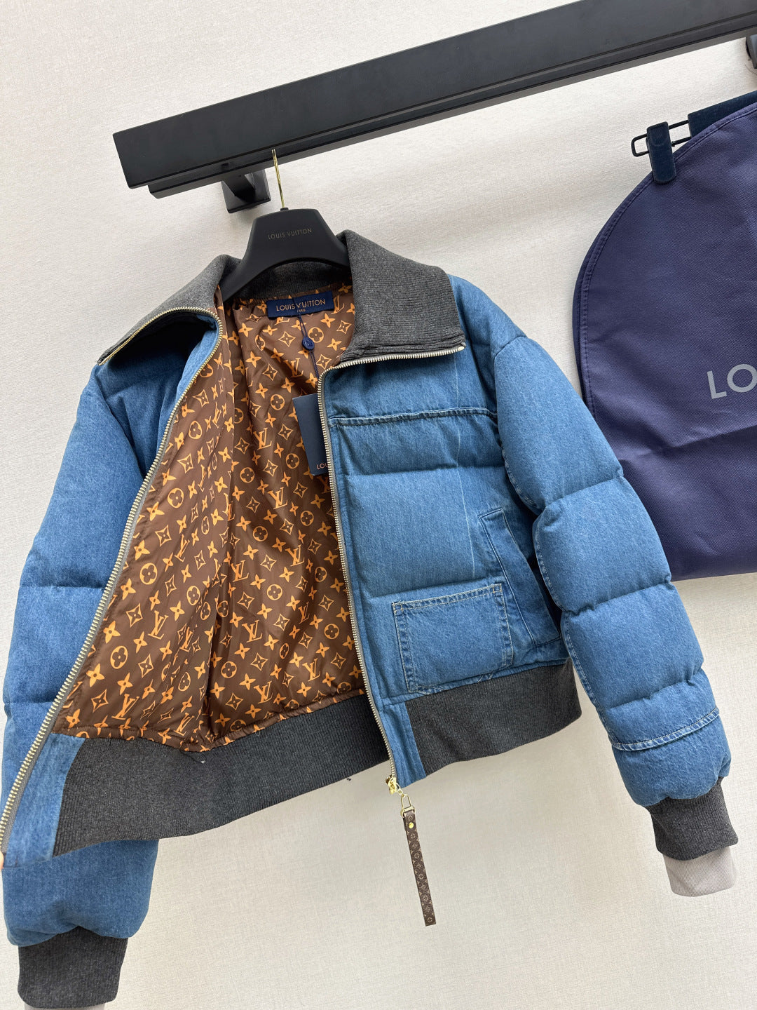 Lou 25fw down jacket