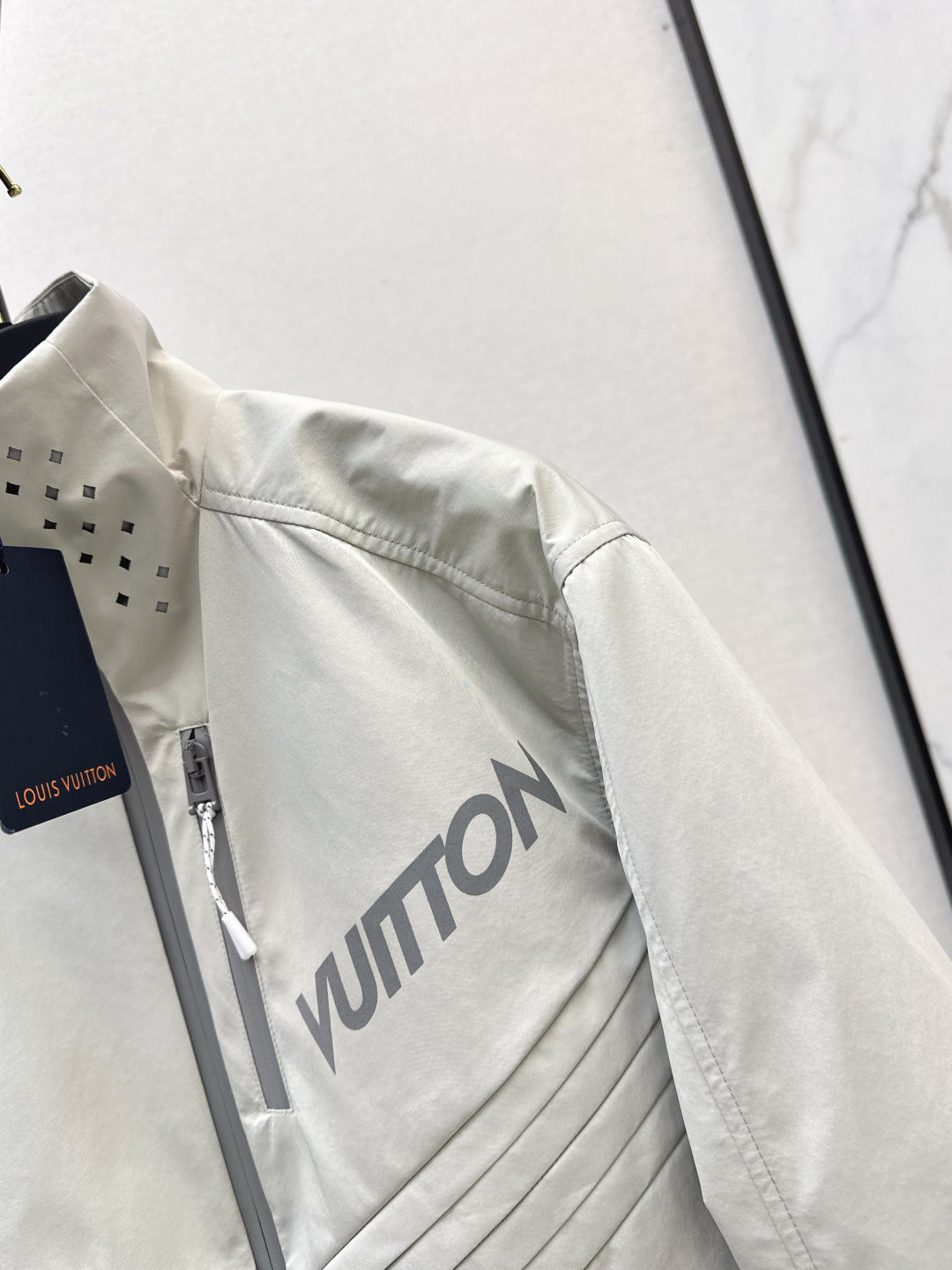 Lou 25fw jacket