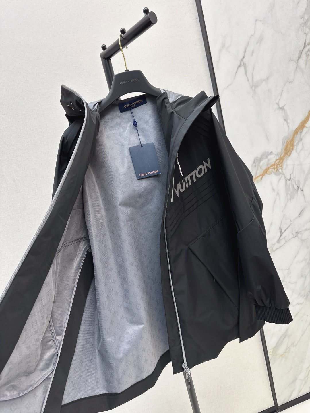 Lou 25fw jacket