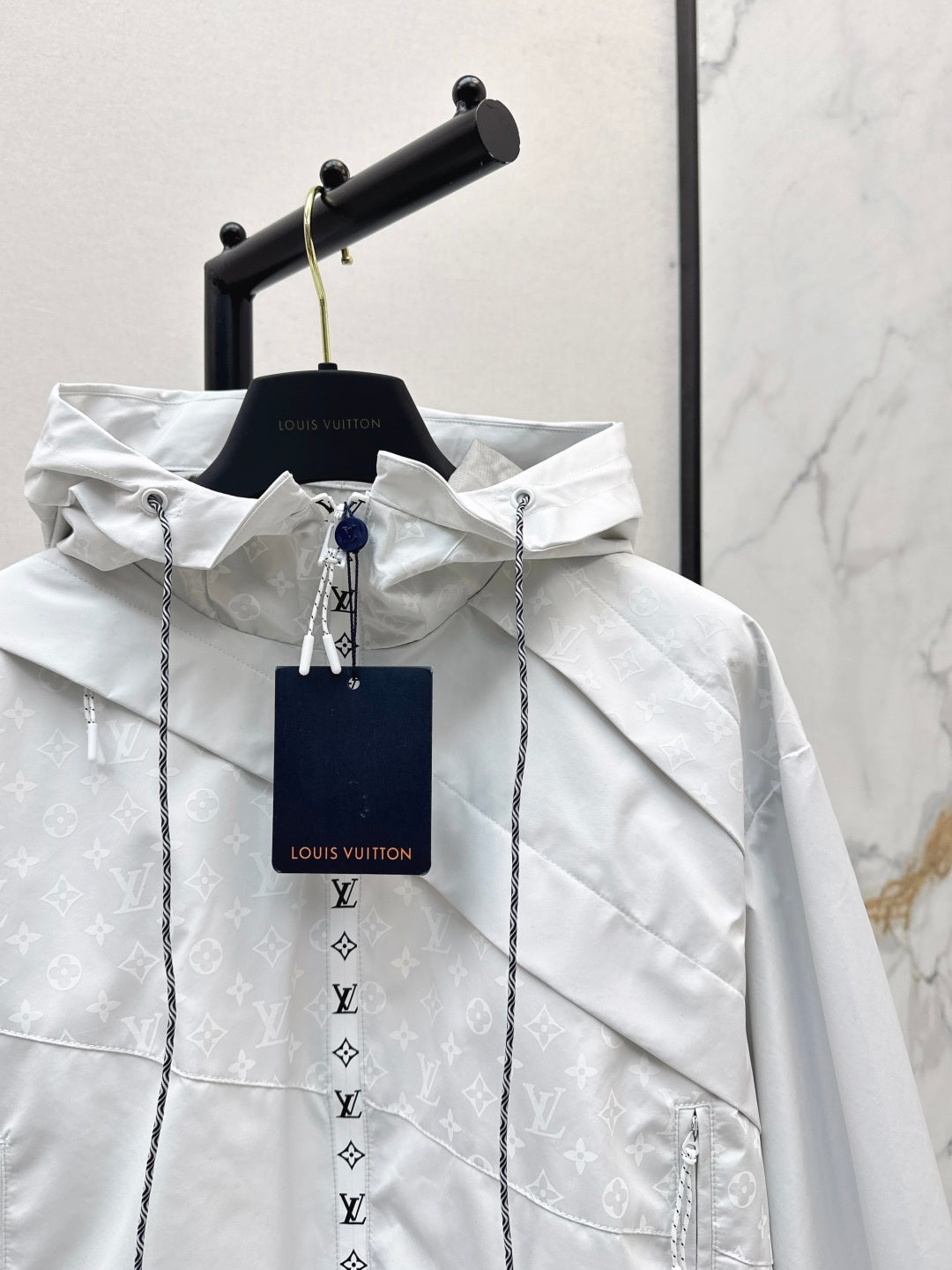 Lou 25fw jacket