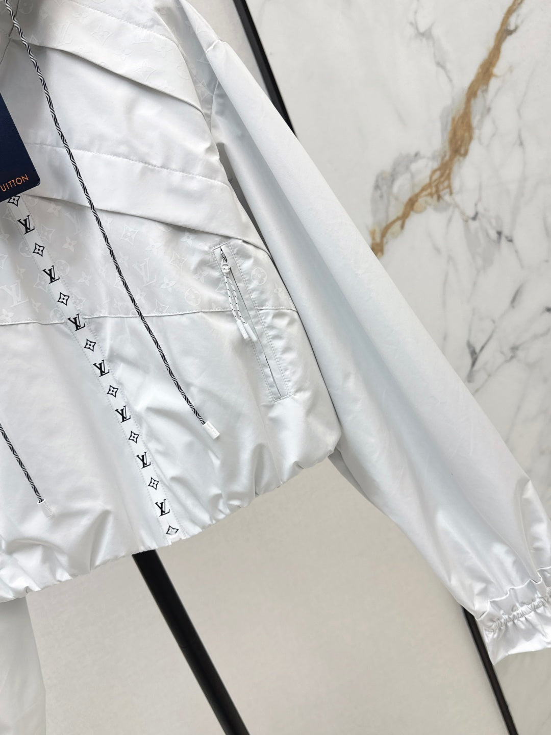 Lou 25fw jacket
