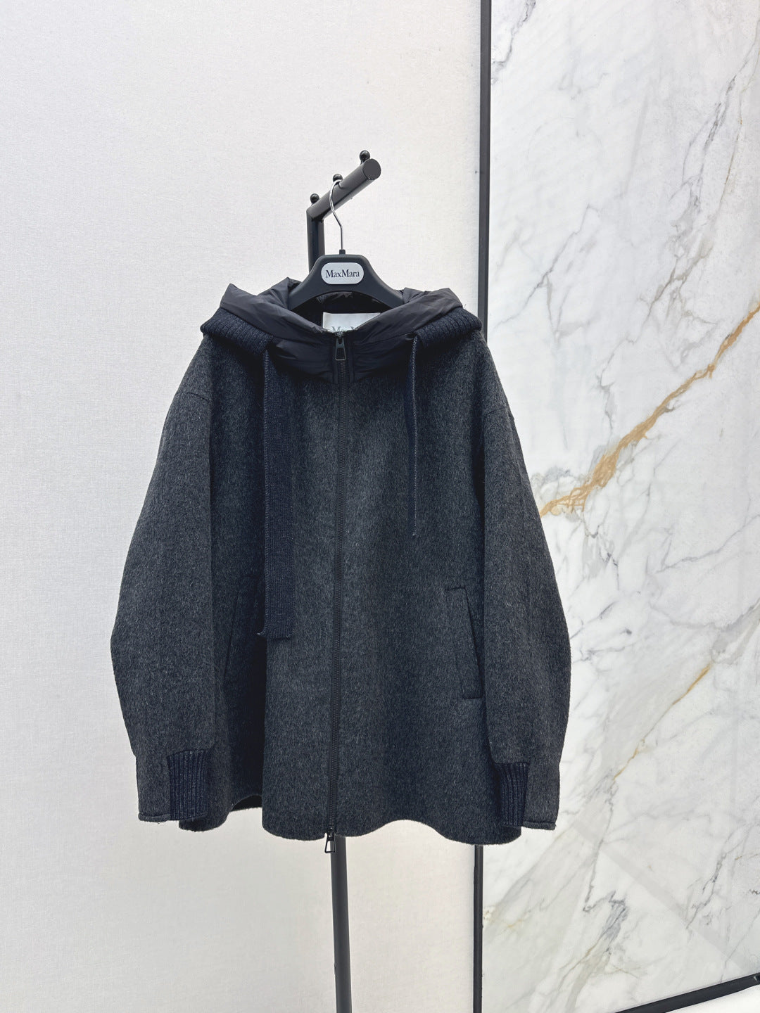 Max 25fw hooded jacket