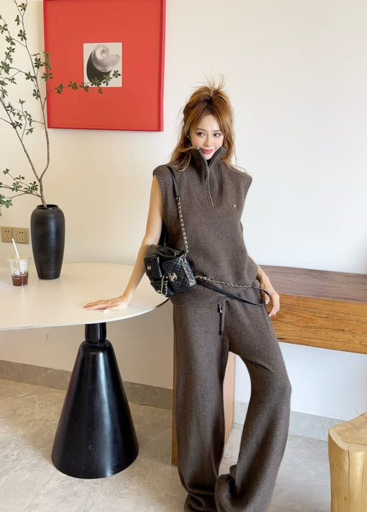 Her 25fw wool suit