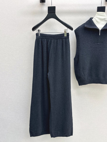 Her 25fw wool suit