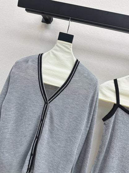 Herm 25fw Knitted vest cardigan