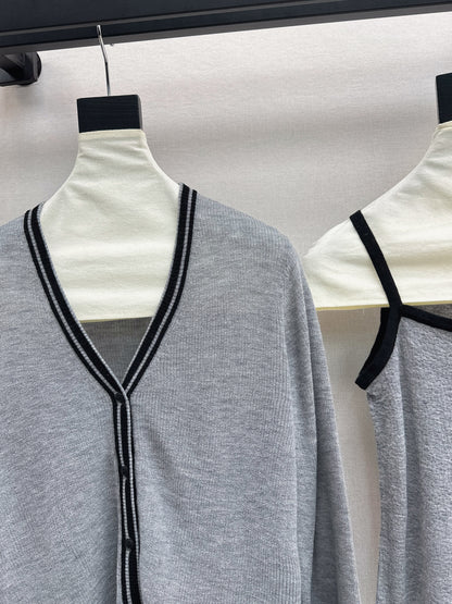 Herm 25fw Knitted vest cardigan