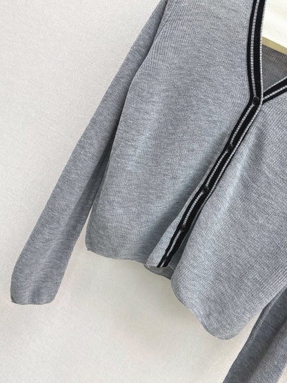 Herm 25fw Knitted vest cardigan