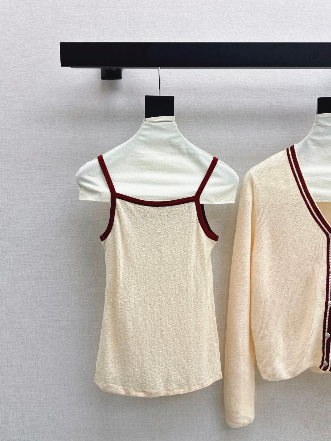 Herm 25fw Knitted vest cardigan