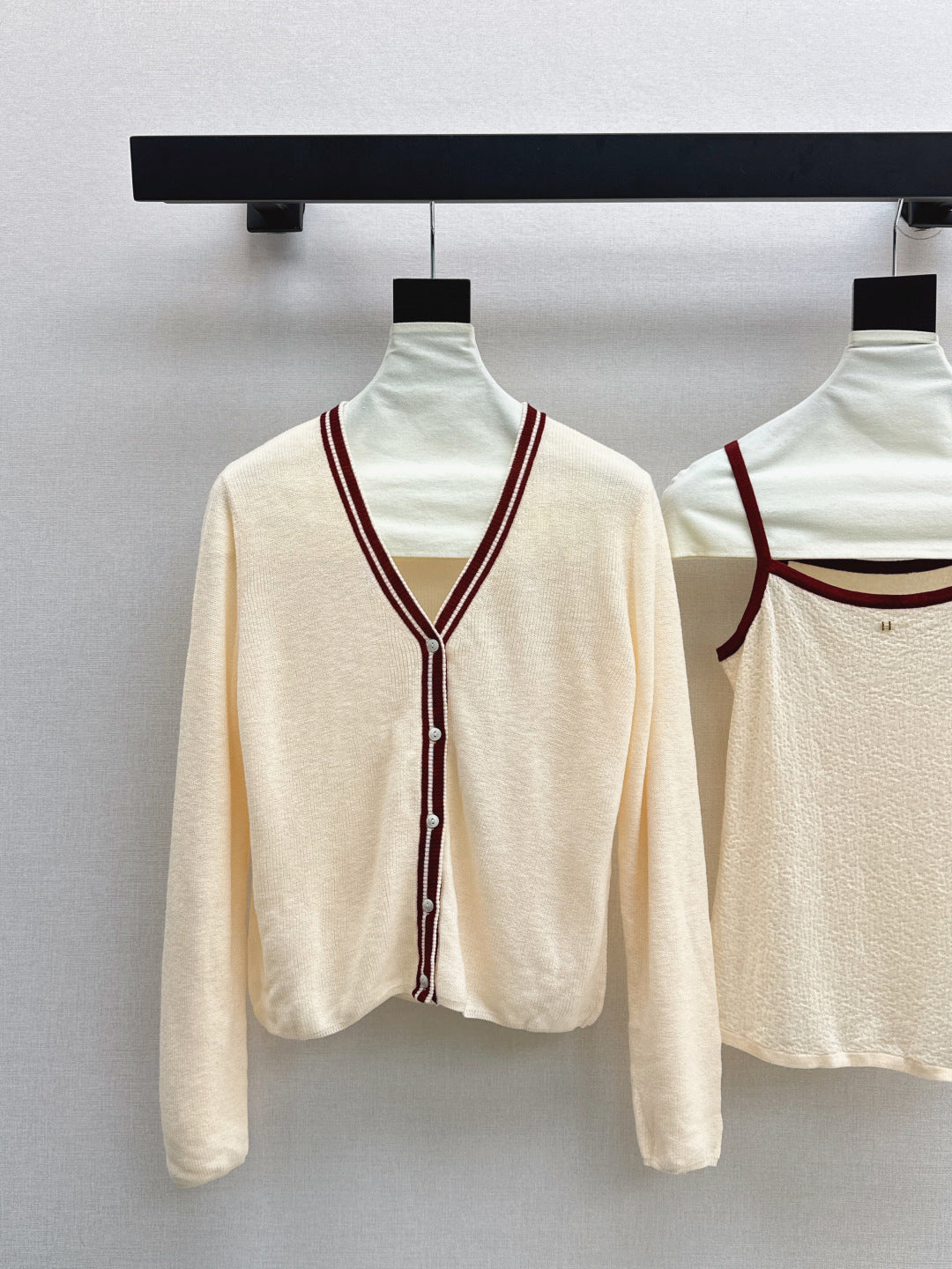 Herm 25fw Knitted vest cardigan