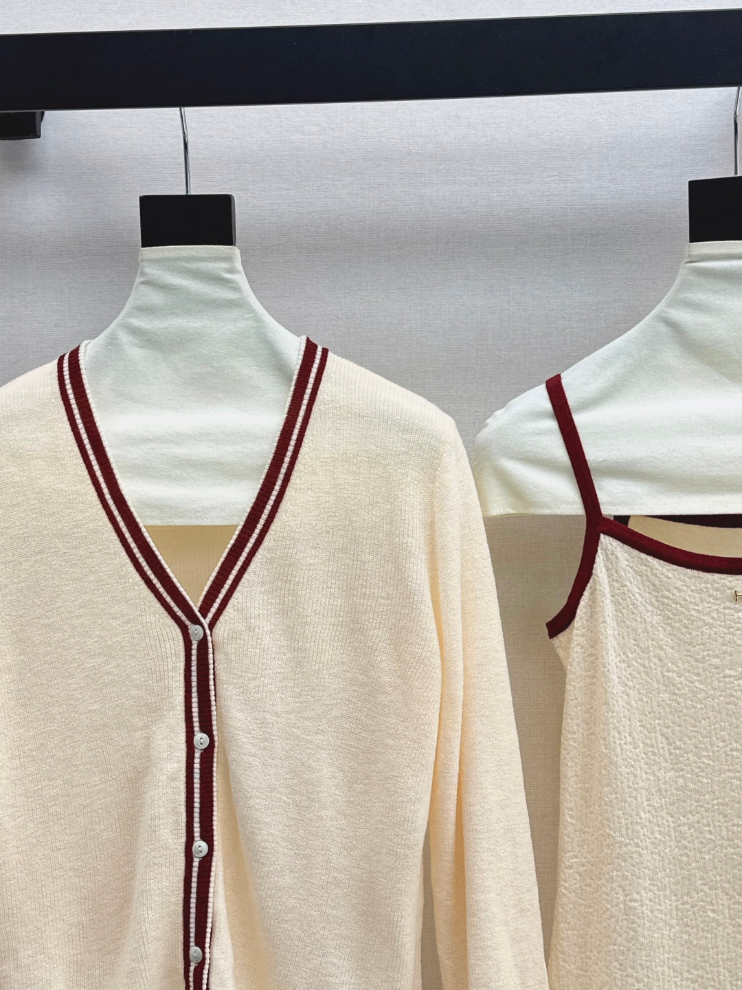 Herm 25fw Knitted vest cardigan