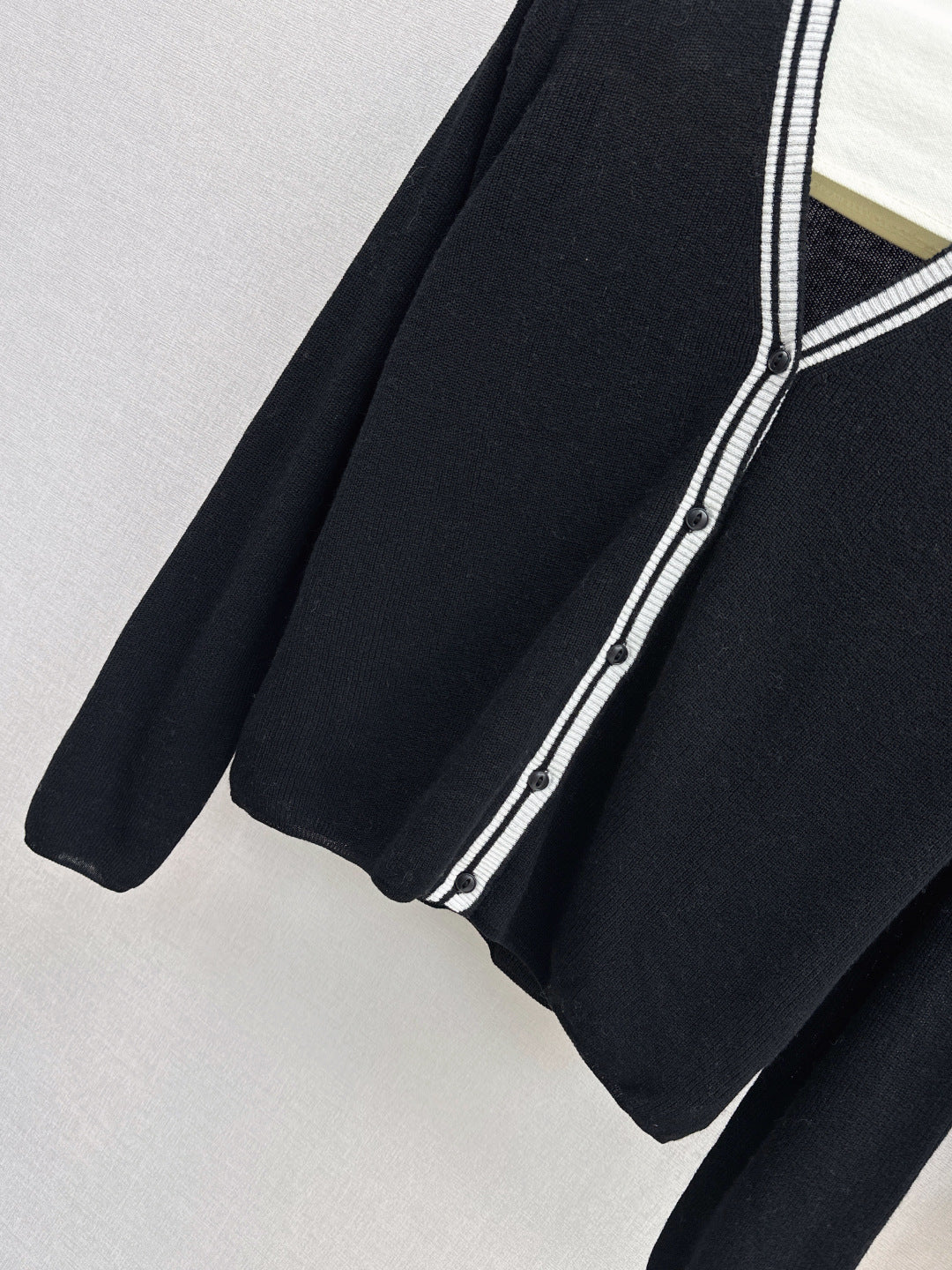 Herm 25fw Knitted vest cardigan