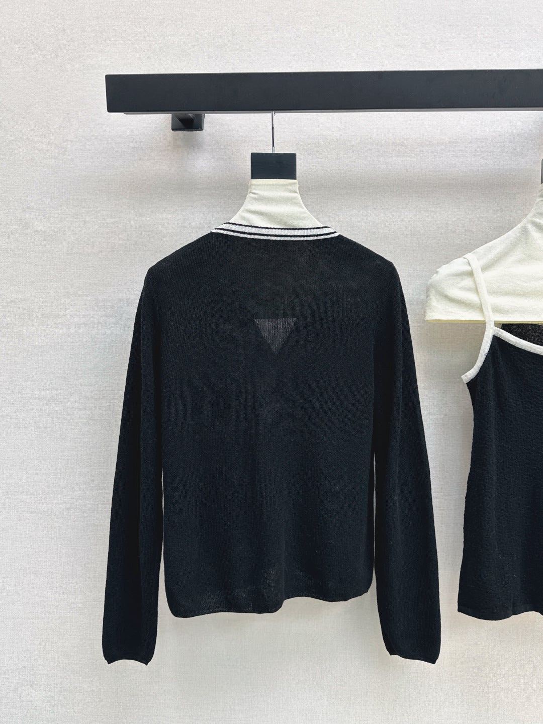 Herm 25fw Knitted vest cardigan