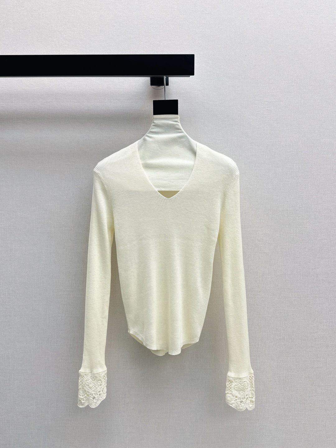 Miu 25fw wool sweater