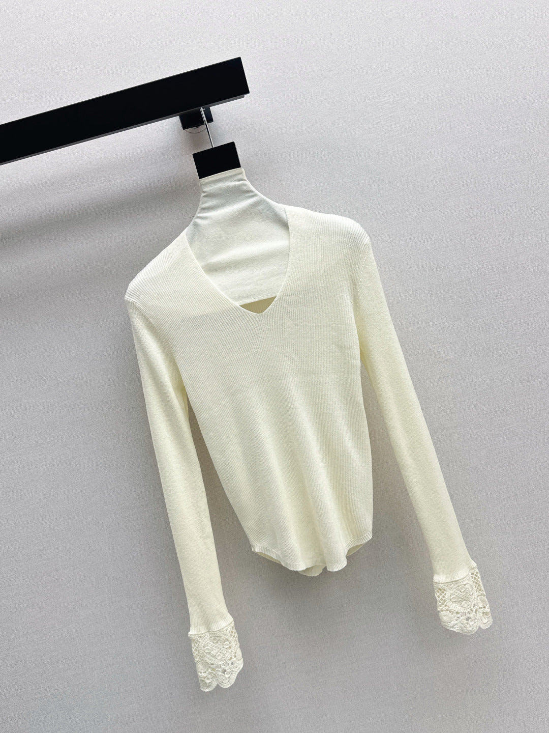 Miu 25fw wool sweater