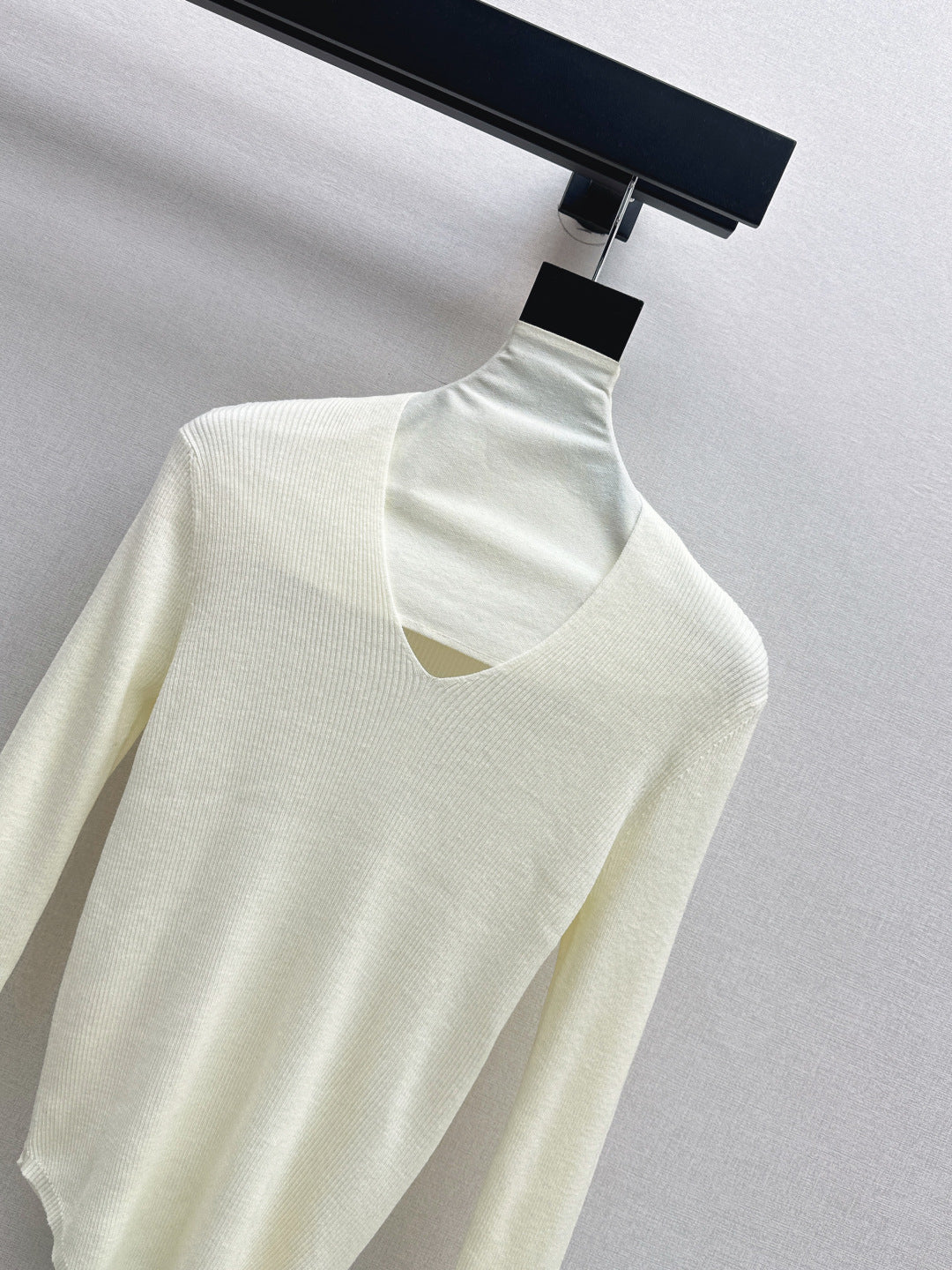 Miu 25fw wool sweater