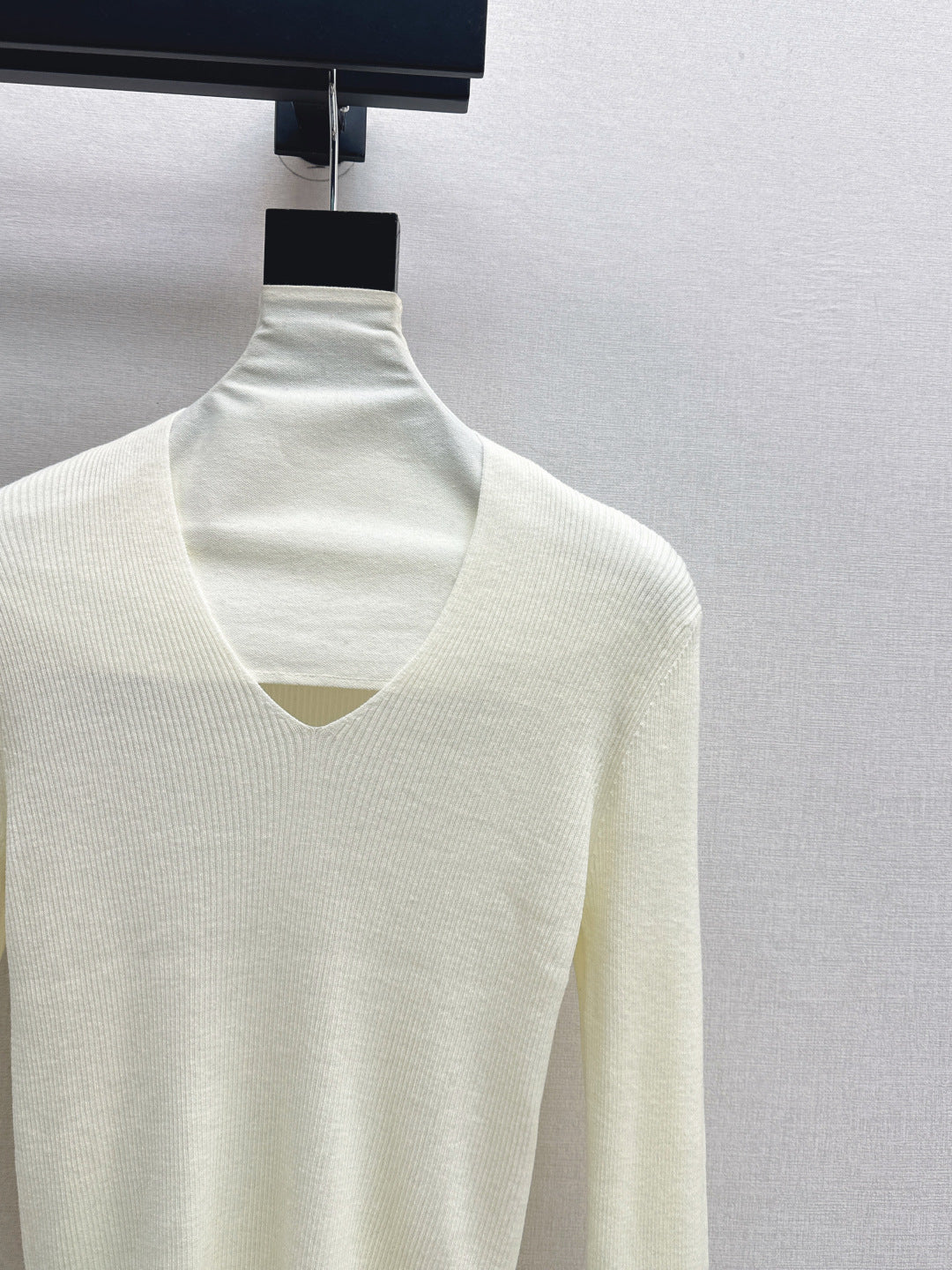 Miu 25fw wool sweater