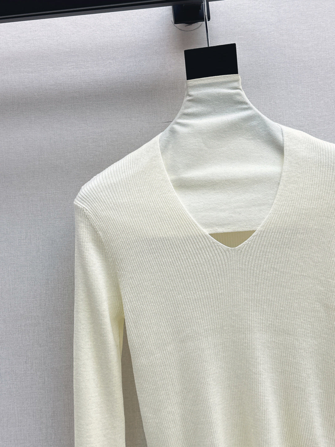 Miu 25fw wool sweater