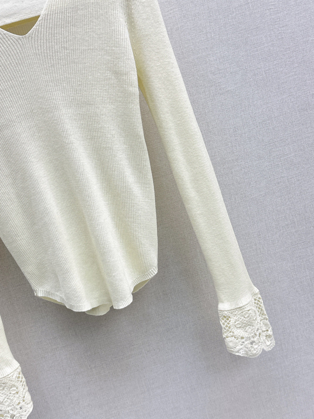 Miu 25fw wool sweater