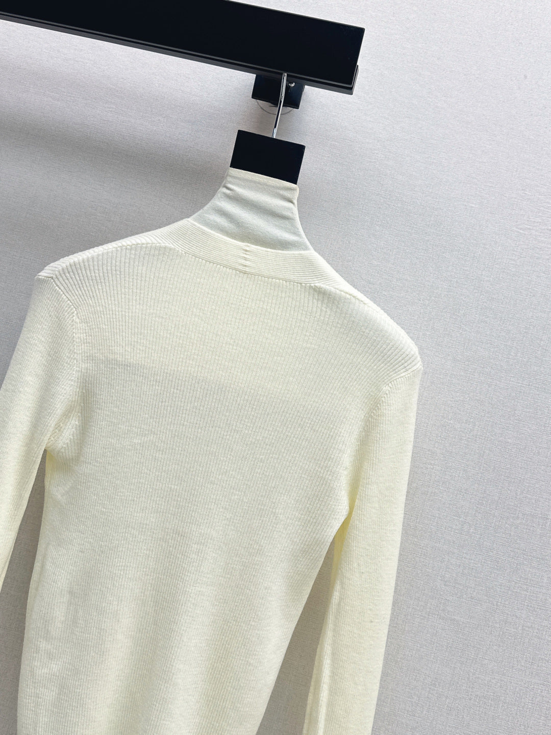 Miu 25fw wool sweater