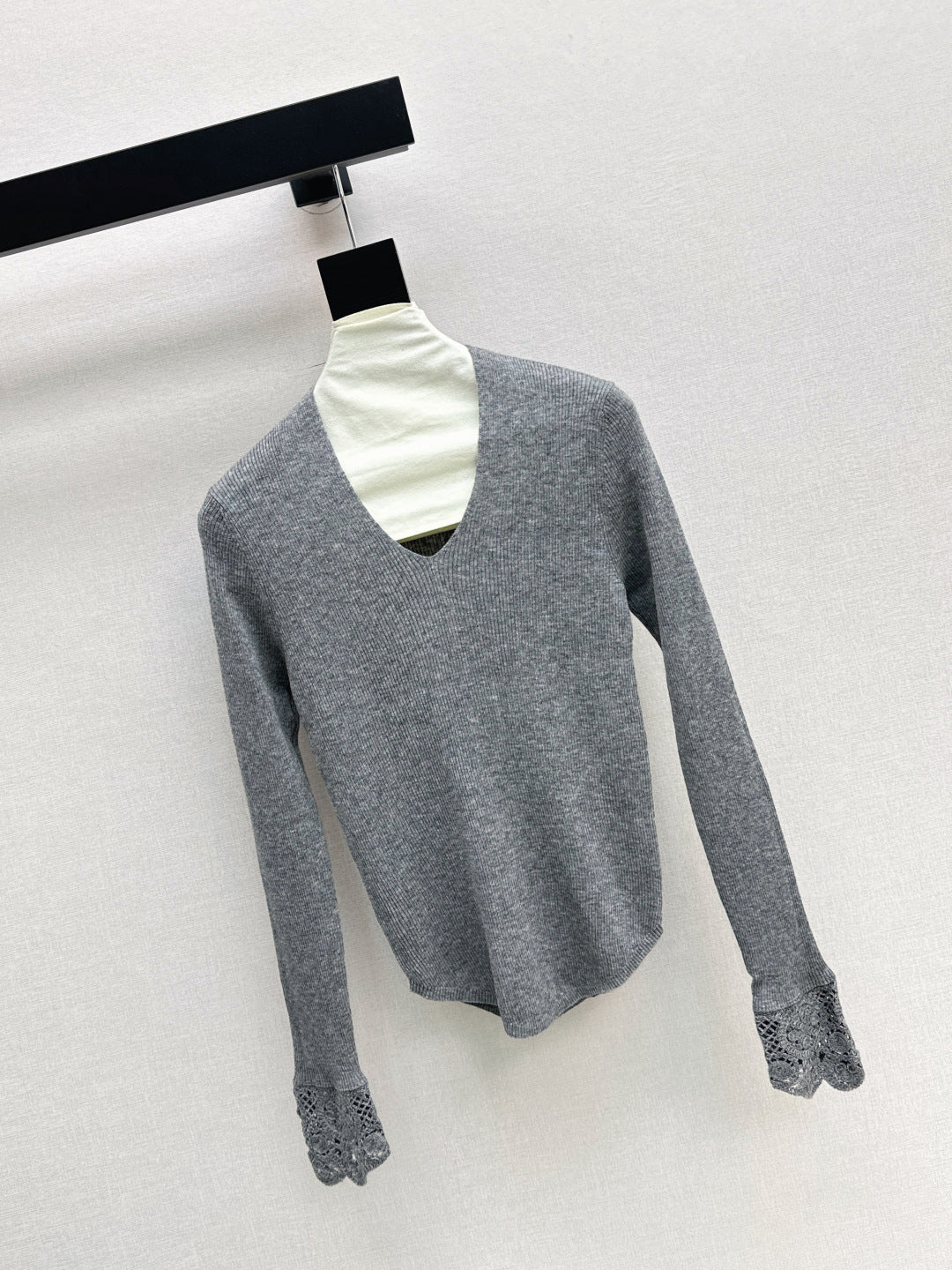 Miu 25fw wool sweater