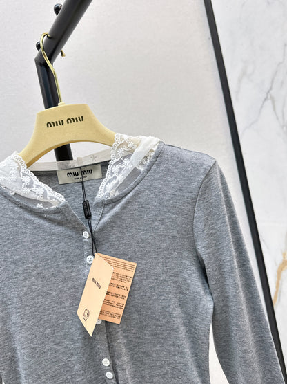 Miu 25fw knitted sweater