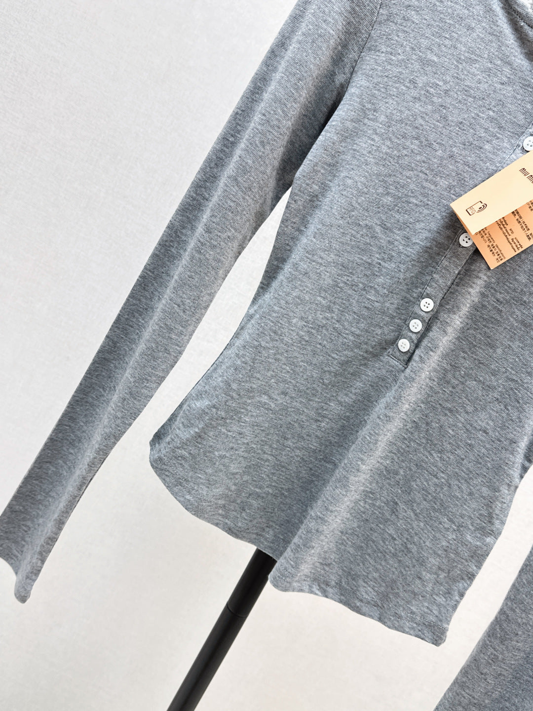 Miu 25fw knitted sweater