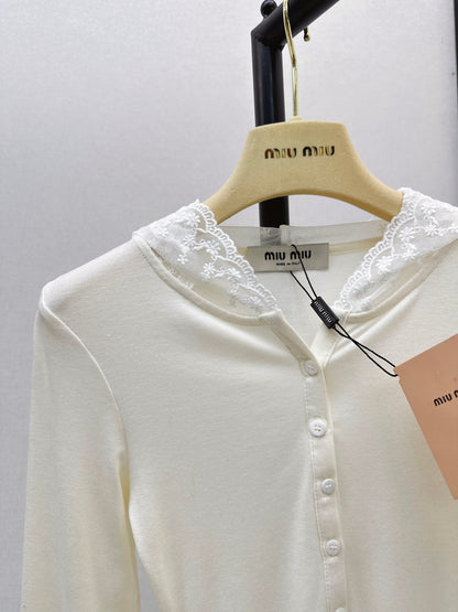 Miu 25fw knitted sweater