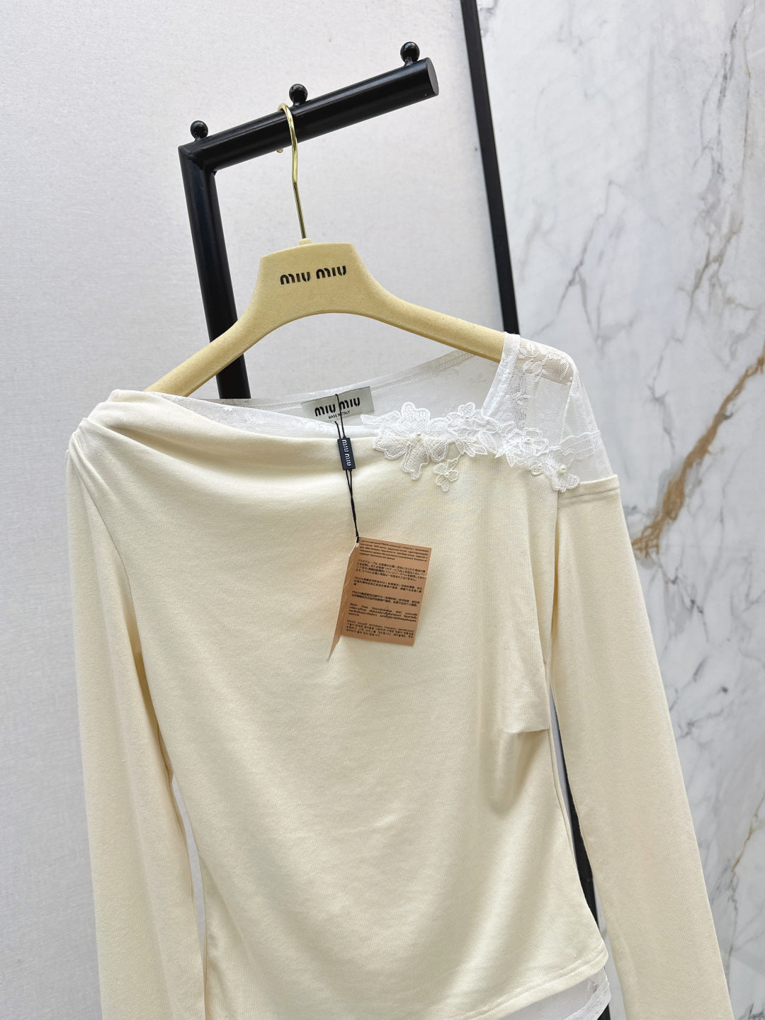 Miu 25fw lace shirt