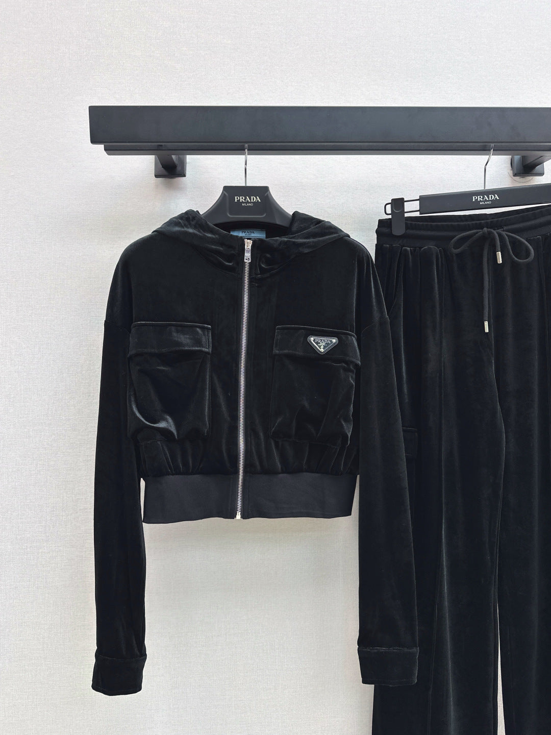 Pra 25fw Velvet suit