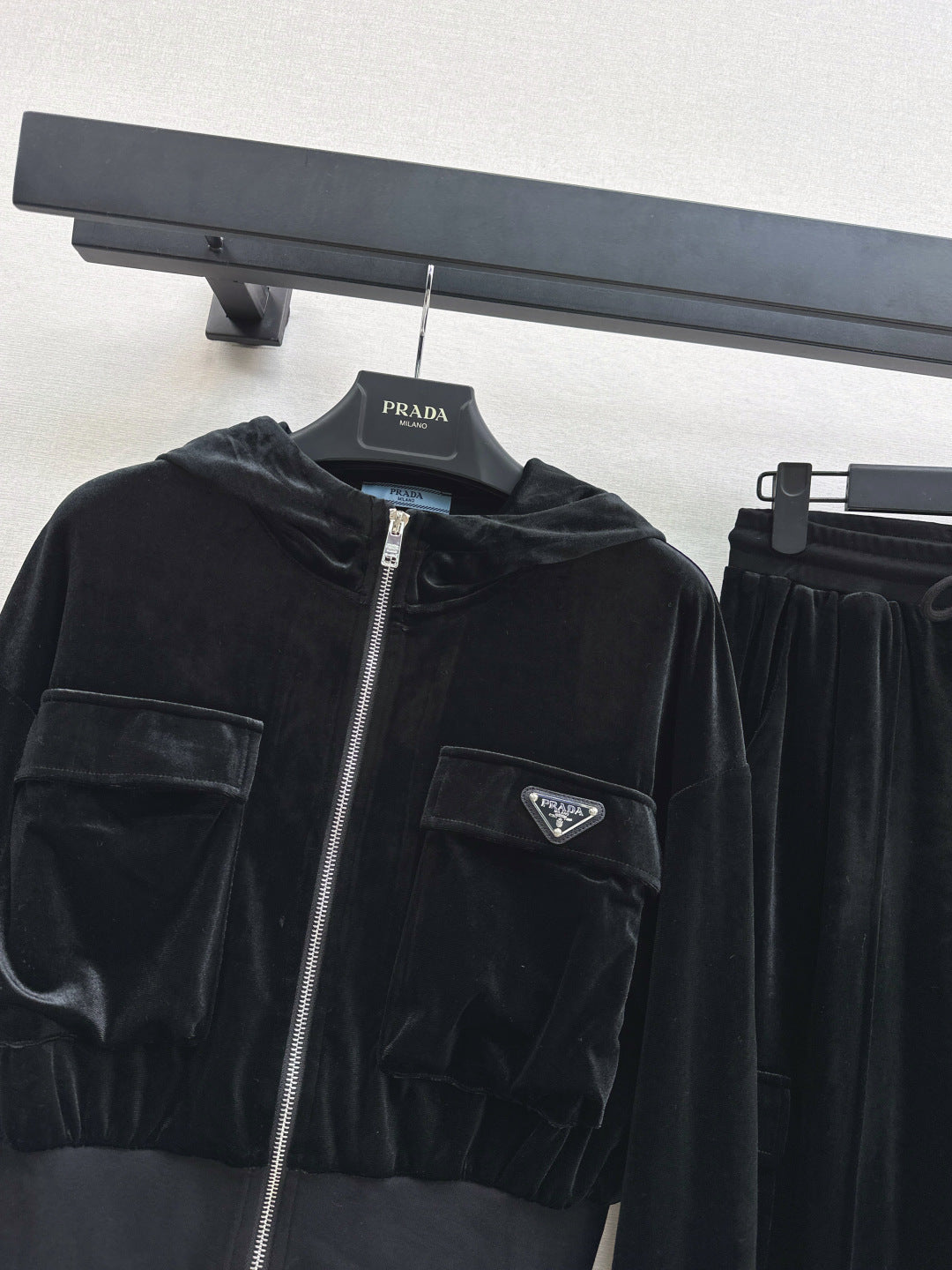 Pra 25fw Velvet suit