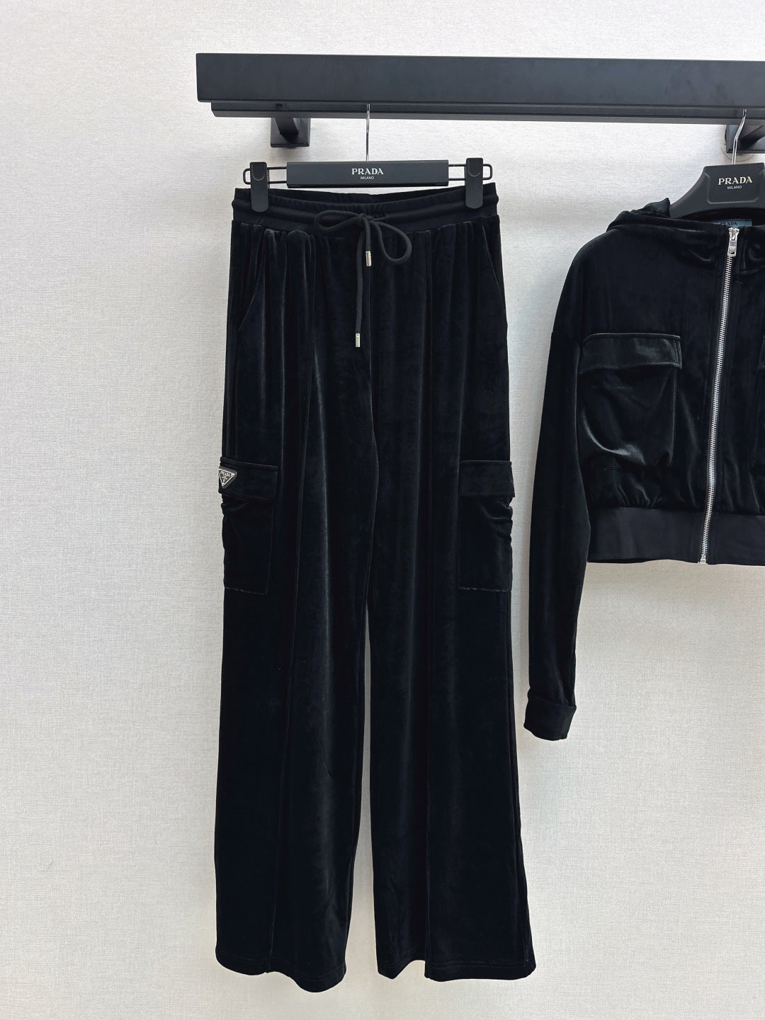 Pra 25fw Velvet suit