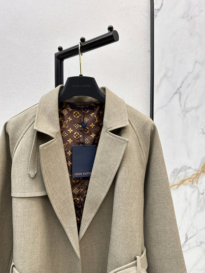 Loui 25fw trench coat
