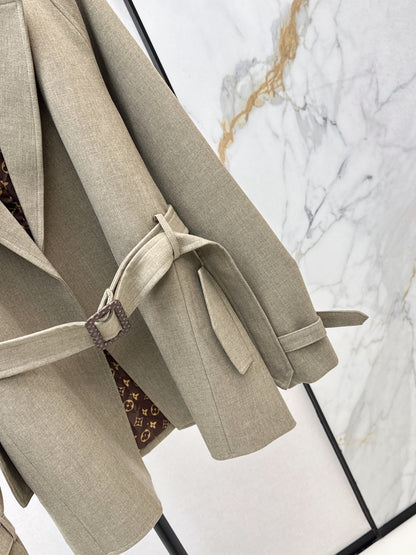 Loui 25fw trench coat