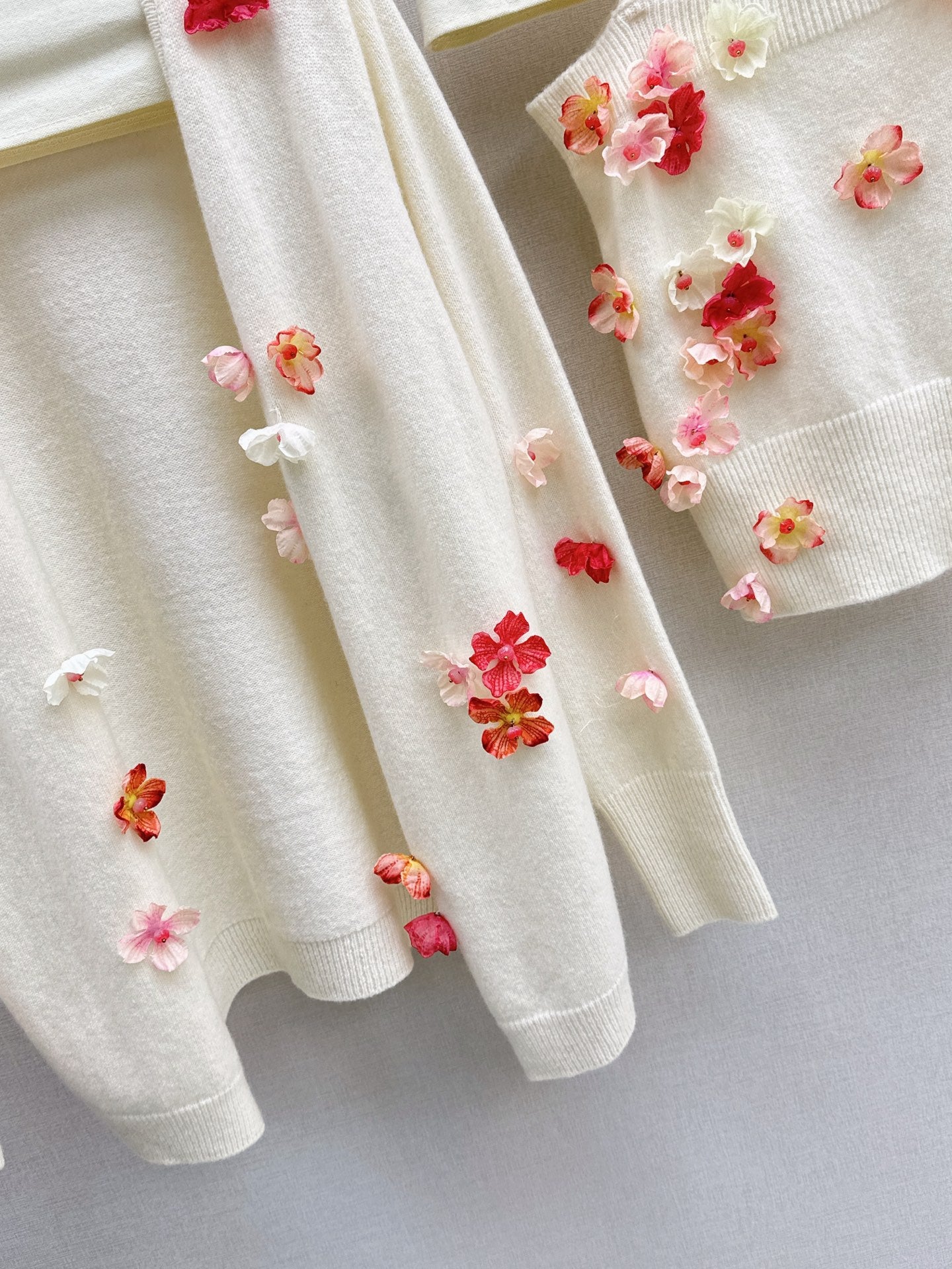 Chan 25fw knit vest cardigan set