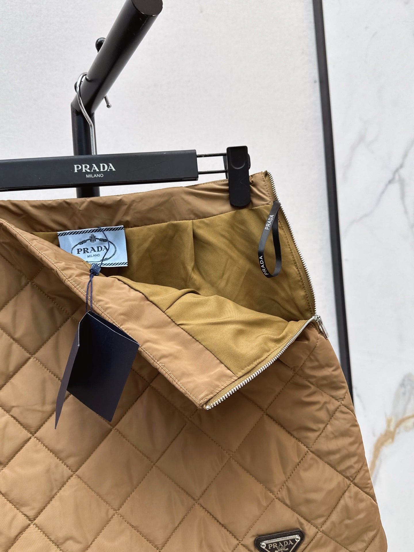Prad 25fw short skirt