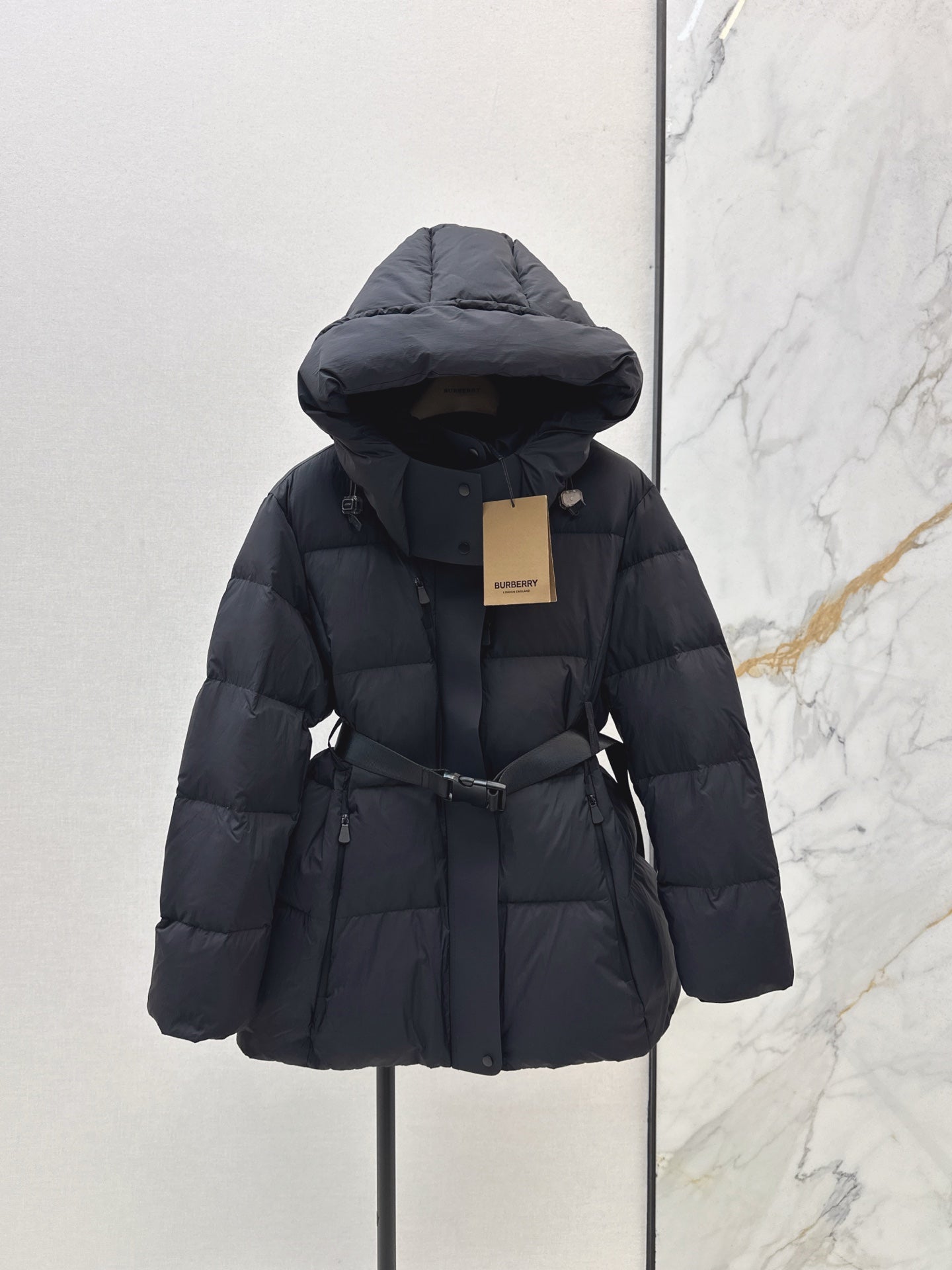 Burb 25fw down jacket
