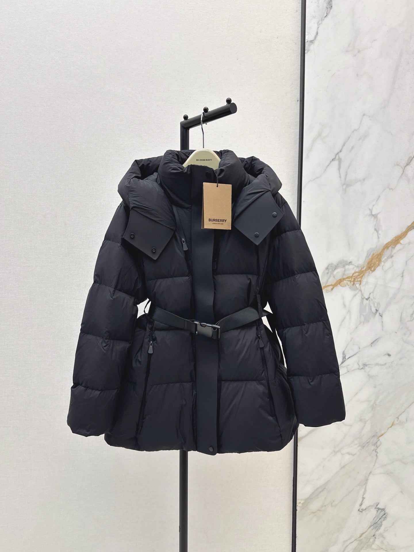 Burb 25fw down jacket