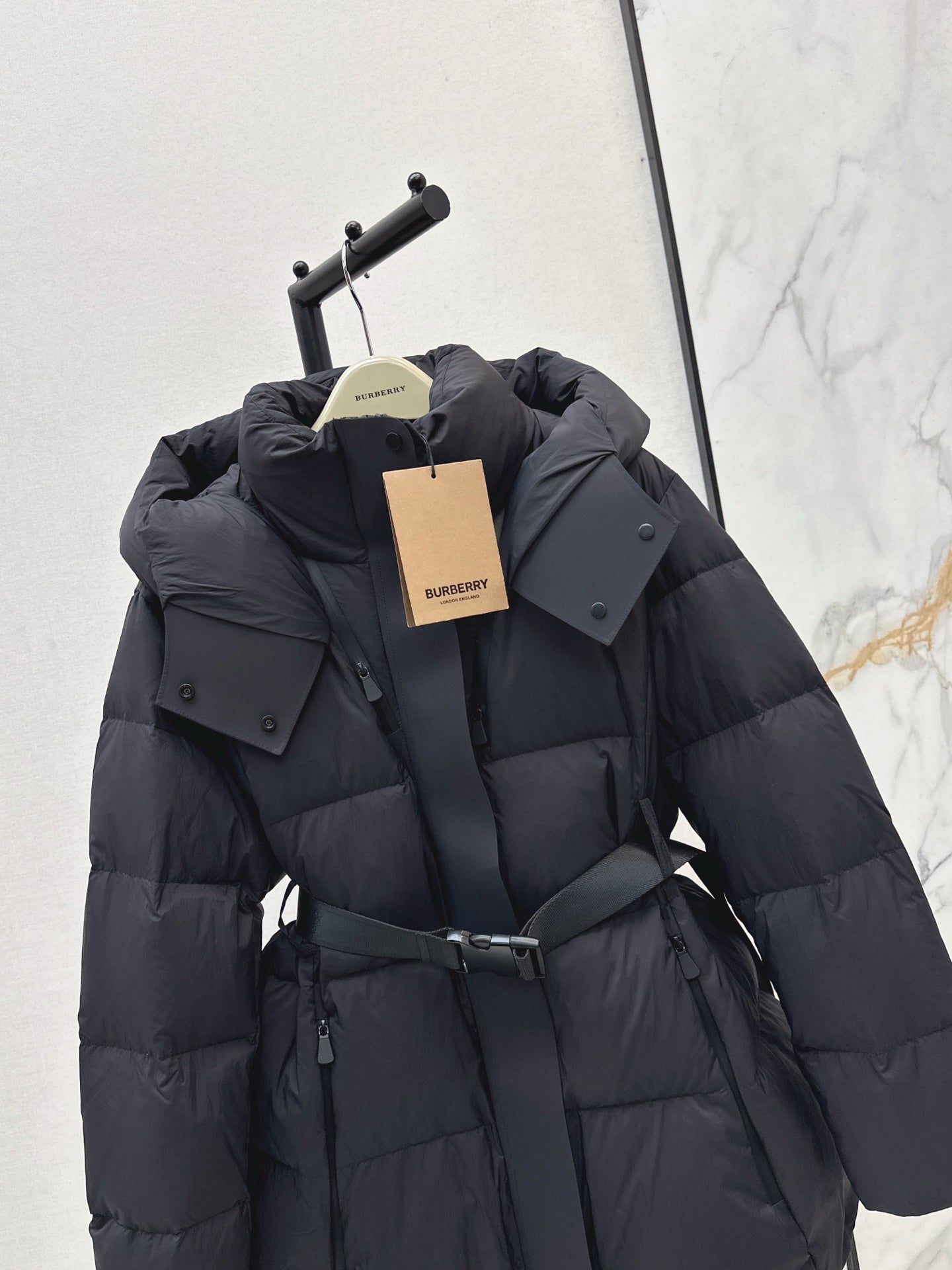 Burb 25fw down jacket