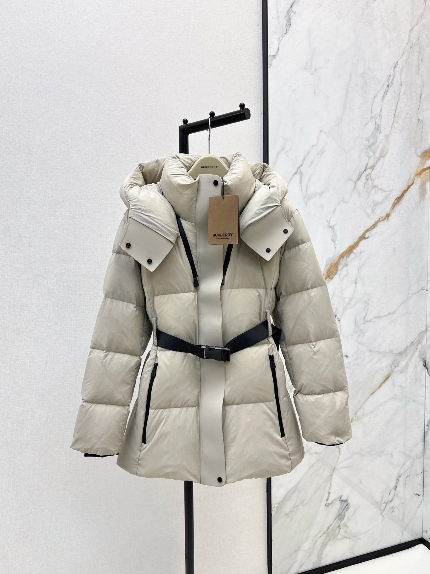 Burb 25fw down jacket