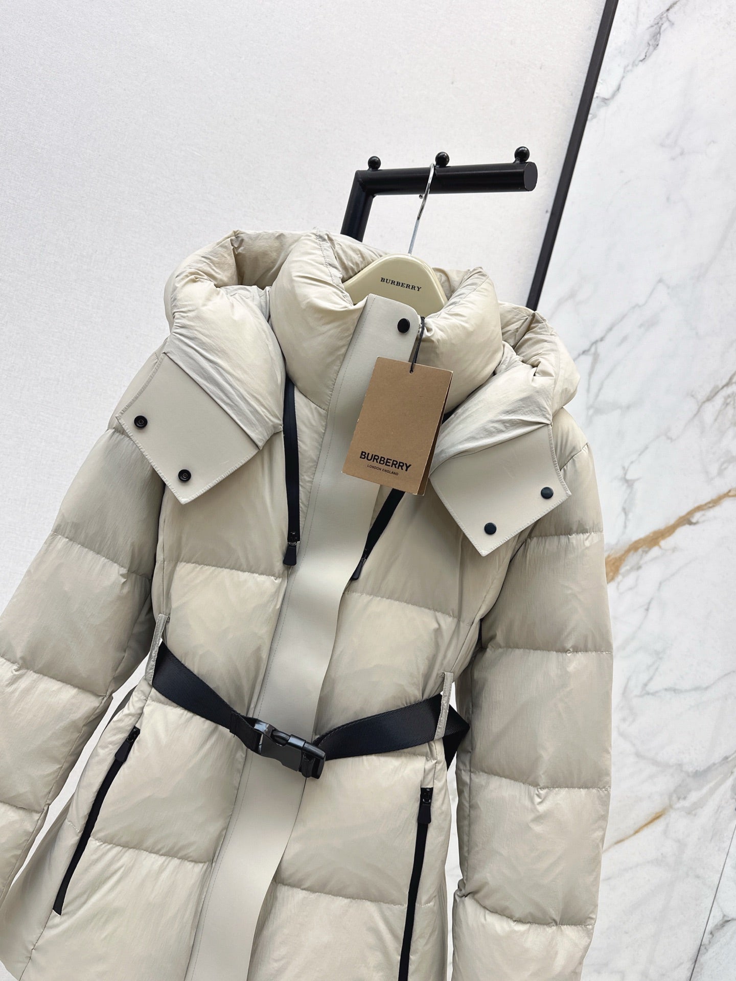 Burb 25fw down jacket